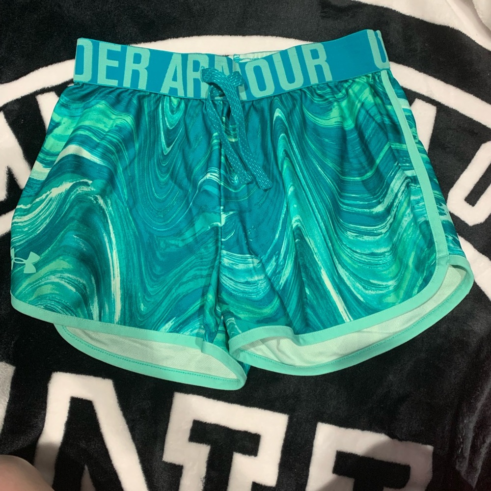Youth size medium under armor shorts